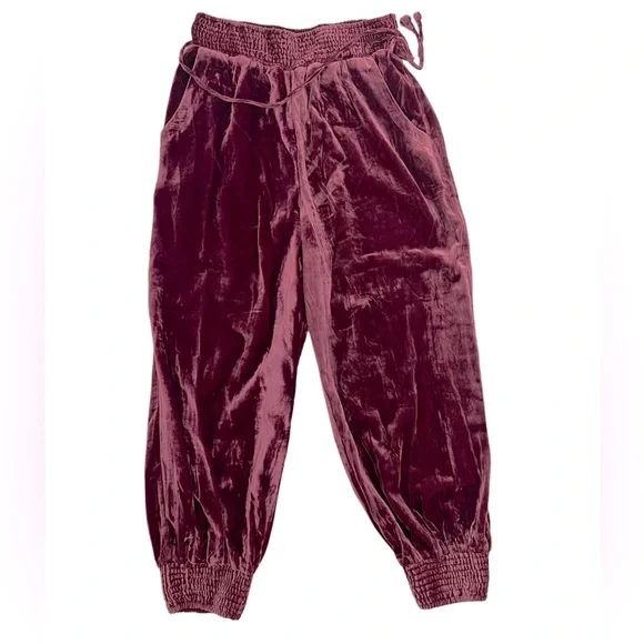 By Anthropologie Red Velvet Joggers Tapered Cuffs Pants M - Picture 3 of 9